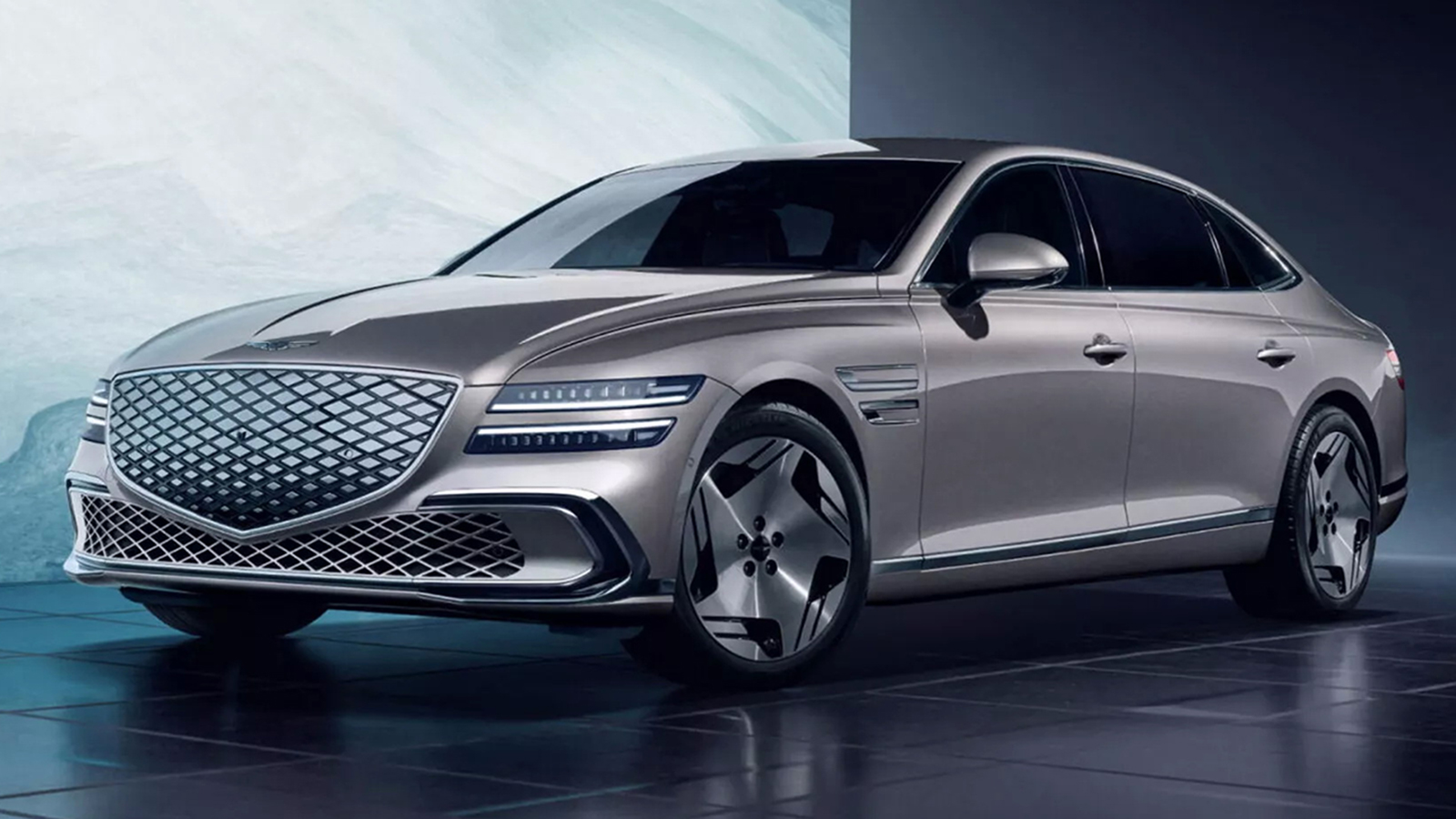 Με έξτρα αυτονομία και 27άρα οθόνη το ανανεωμένο Genesis G80